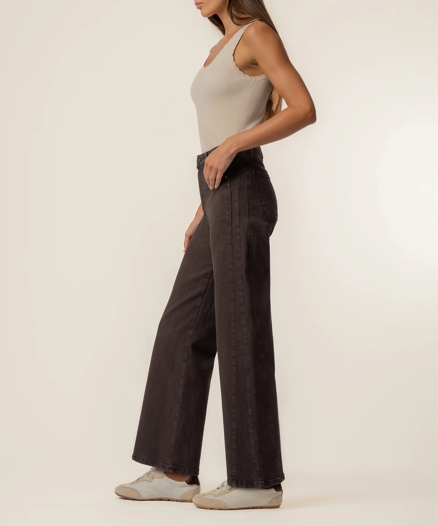 Meg Wide Leg Jeans in Chocolate