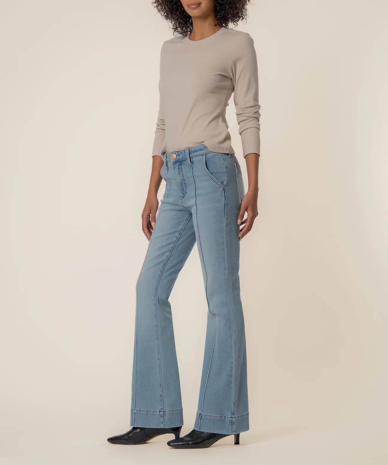 Ana High Rise Flare Jean in Considered