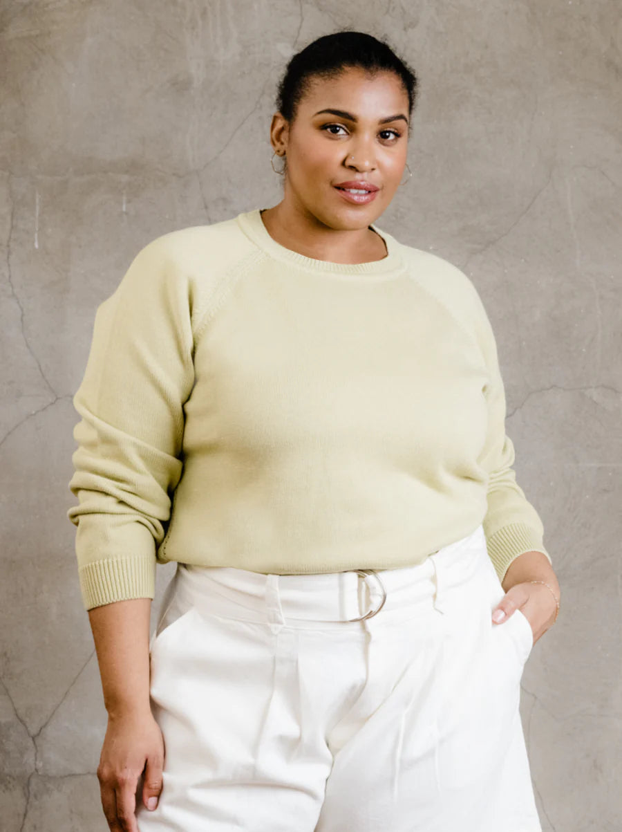 Kelly Relaxed Pullover Sweater in Pear