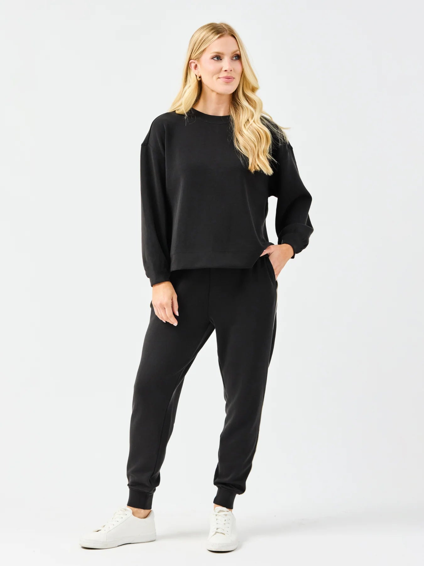 Cora Jogger Pant in Black