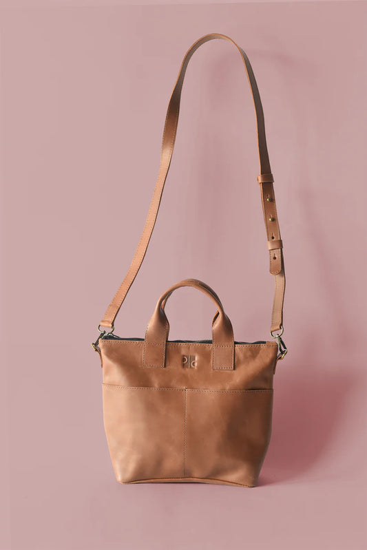 GR Medium Crossbody in Cognac