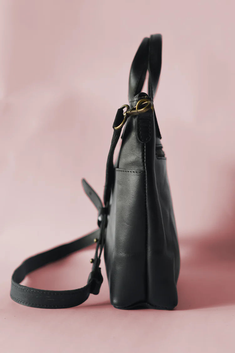 GR Medium Crossbody in Black