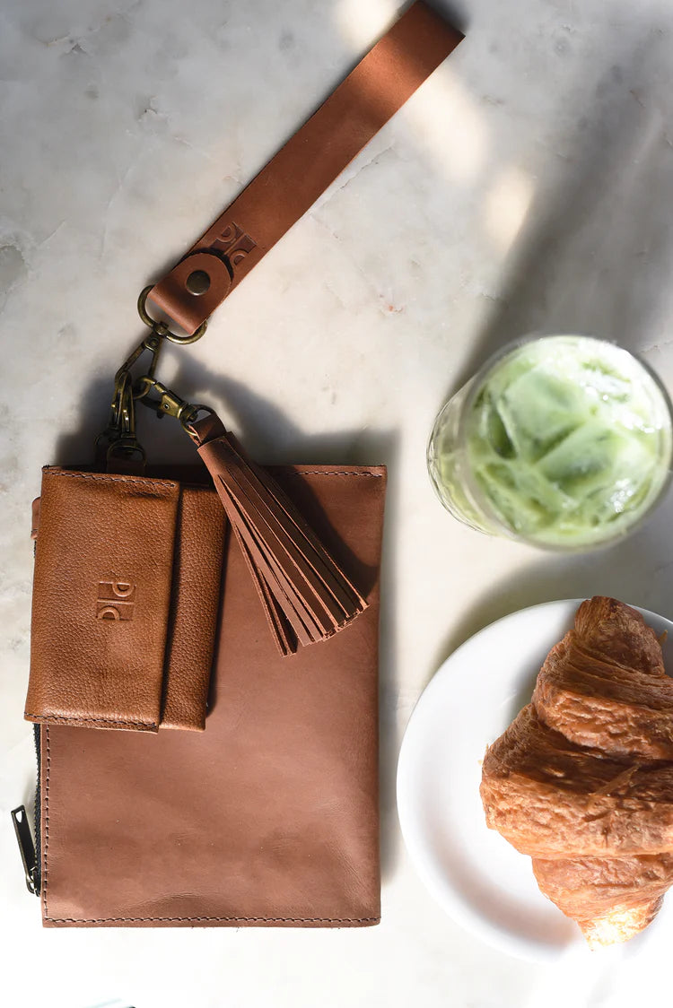 GR Mini Wallet Charm in Pebbled Cognac