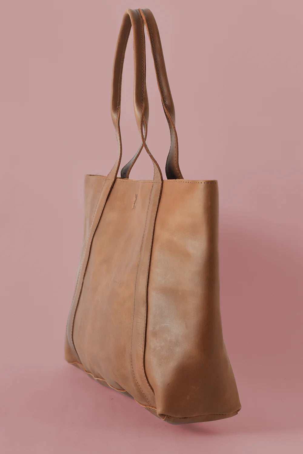 GR Medium Tote in Cognac
