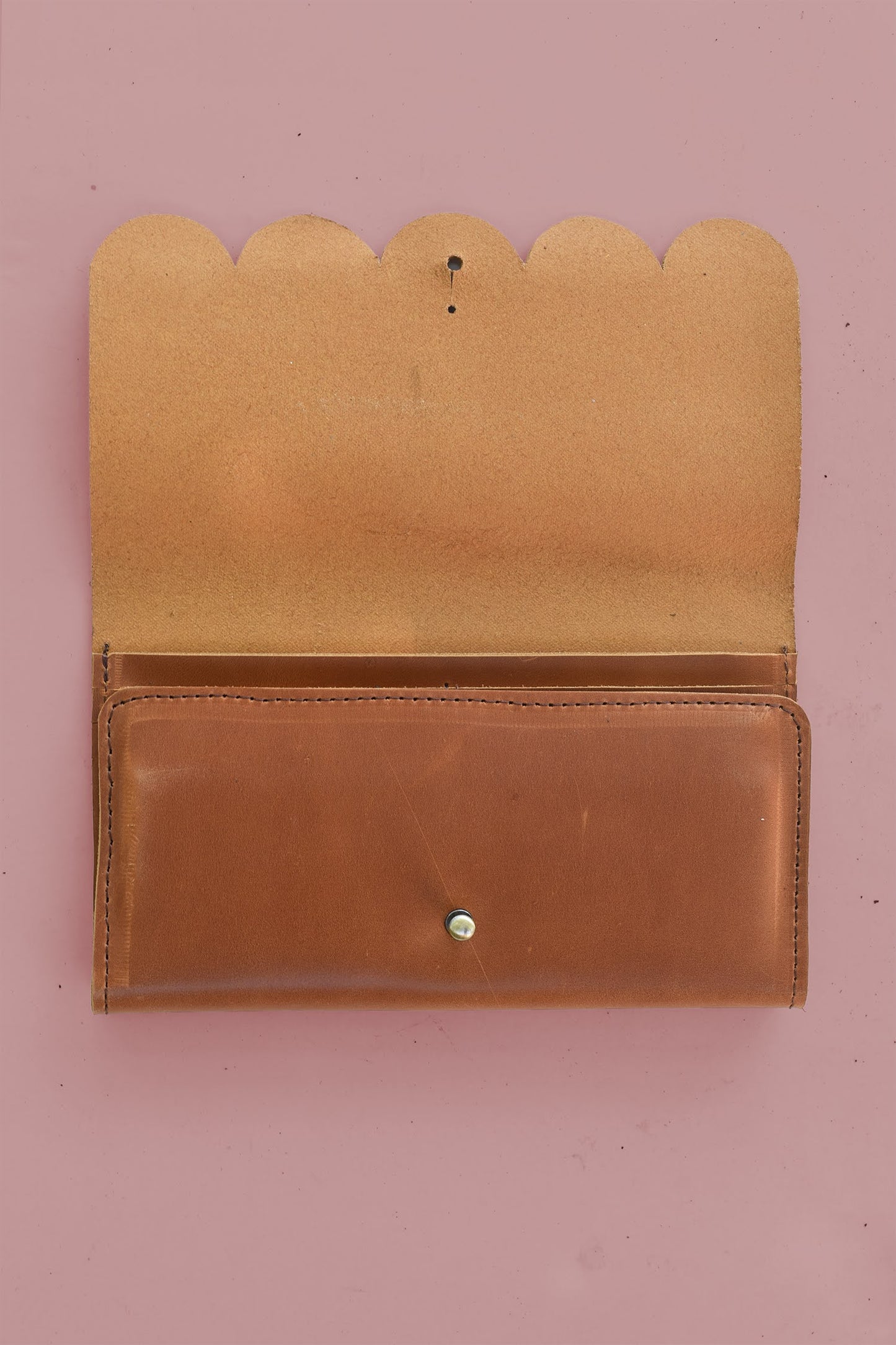 GR Scalloped Wallet in Caramel