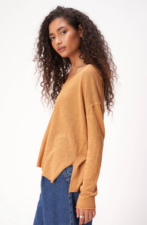 Mae Textured V-Neck Long Sleeve in Inca Gold