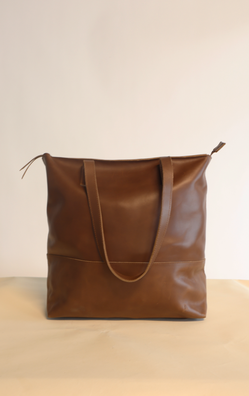 Mamuye Zip Up Tote in Whiskey