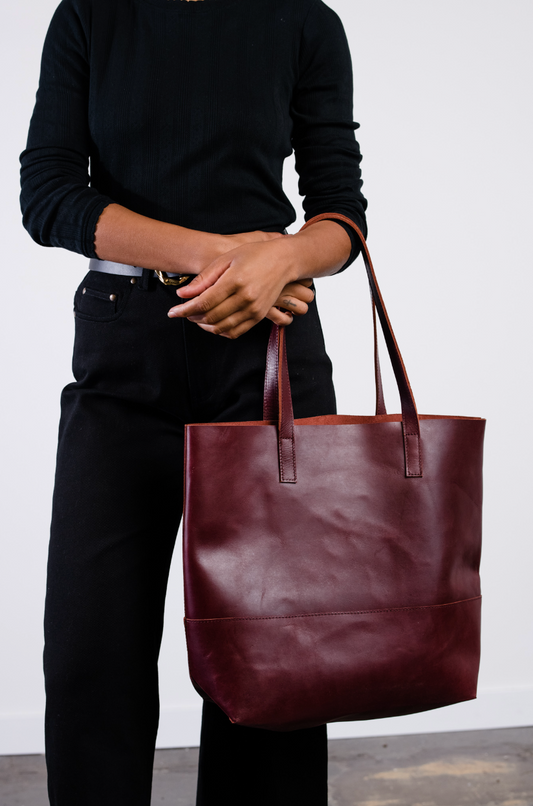 Mamuye Classic Tote in Wine