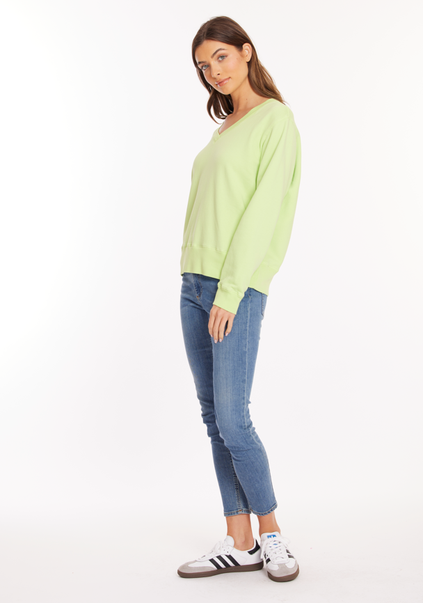 French Terry V-Neck in Magic Mint