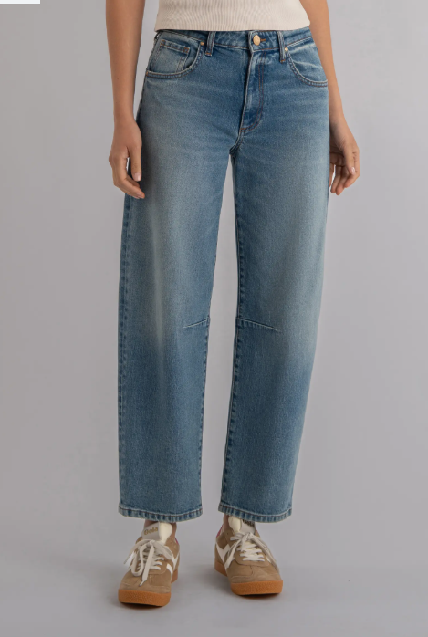 Ashton Barrel Jean in Adjusted