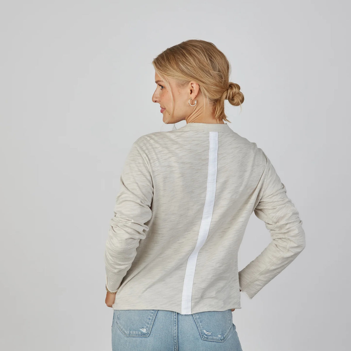 Relaxed Long Sleeve Crew Tee in Oyster & White