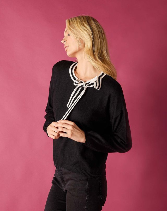Cardiff Bow Tie Sweater in Black