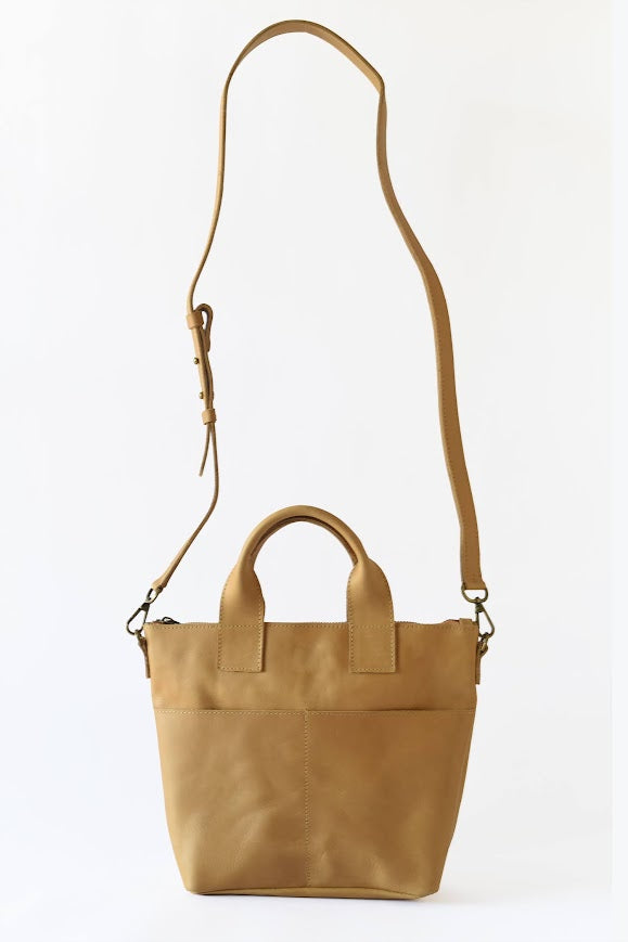 GR Medium Crossbody in Caramel