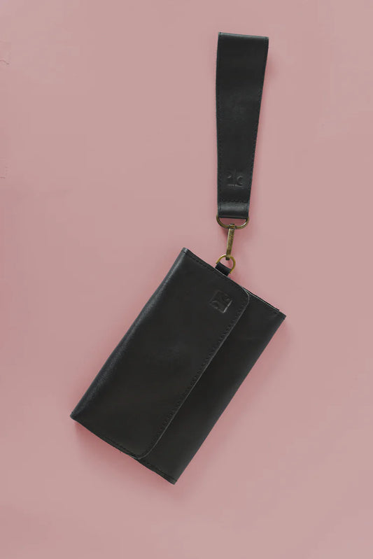 GR Wallet Wristlet in Black