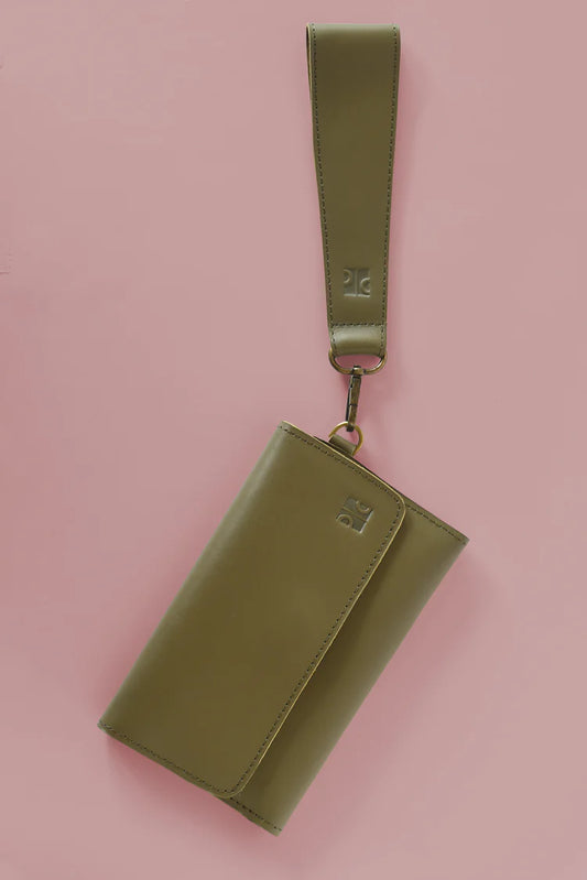 GR Wallet Wristlet in Olive