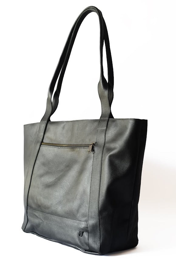 GR Weekender in Black