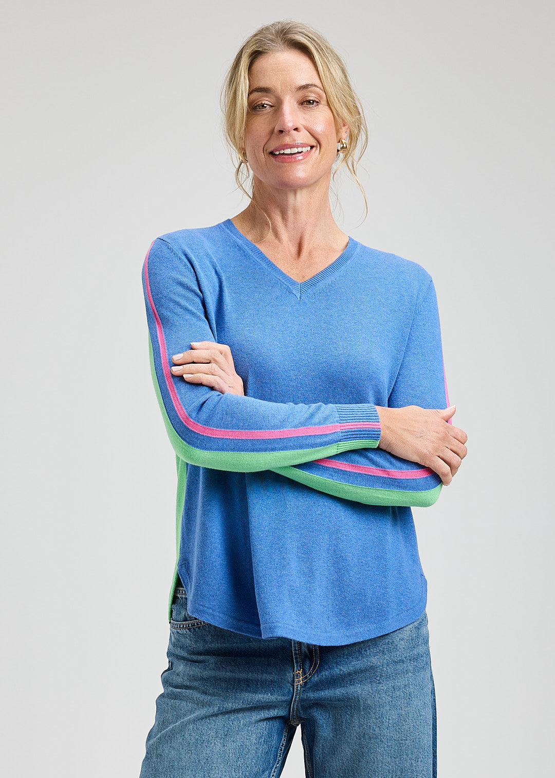 Rounded Bottom V-neck in Chambray