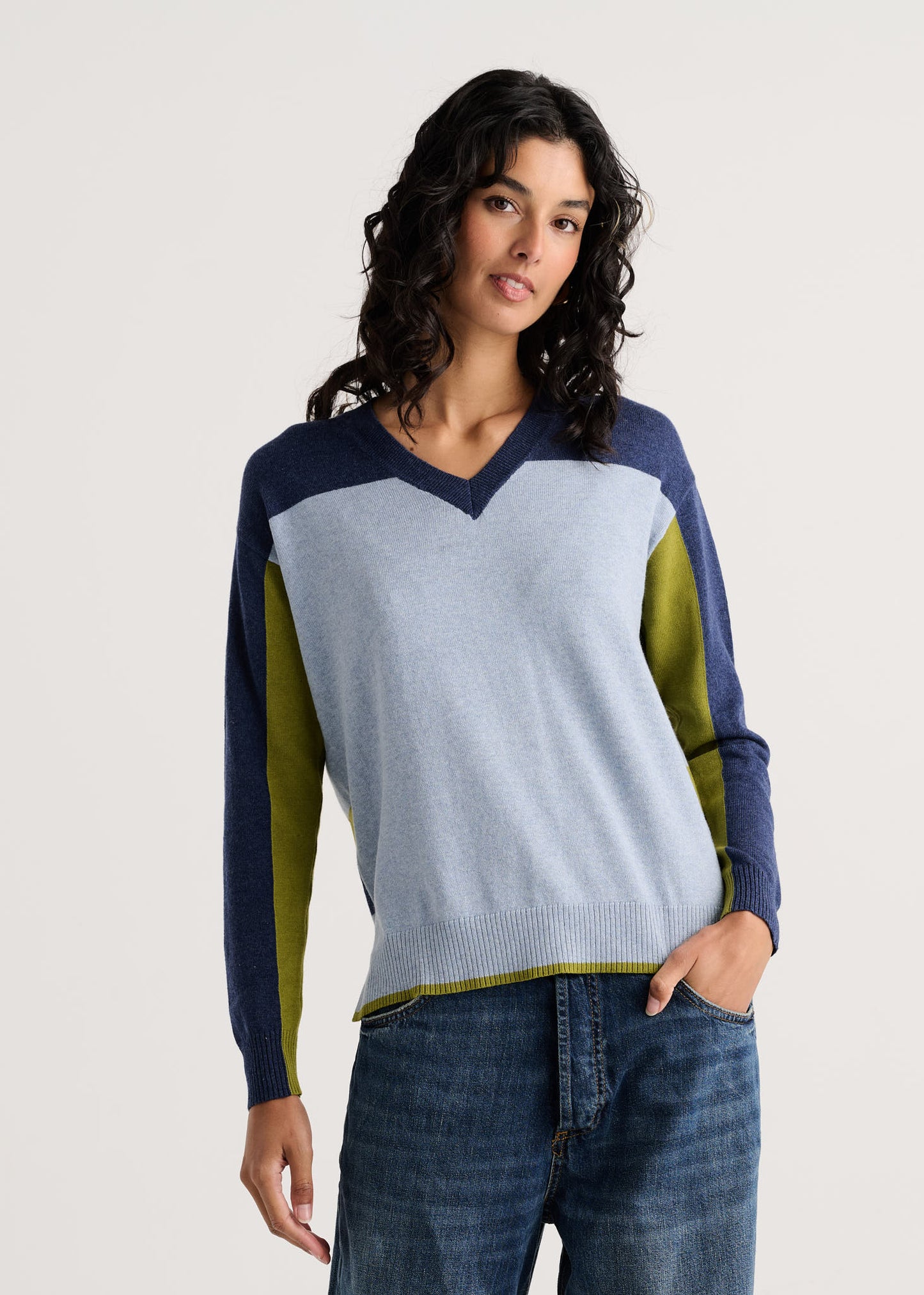 Color Theory V Neck Sweater in Jean
