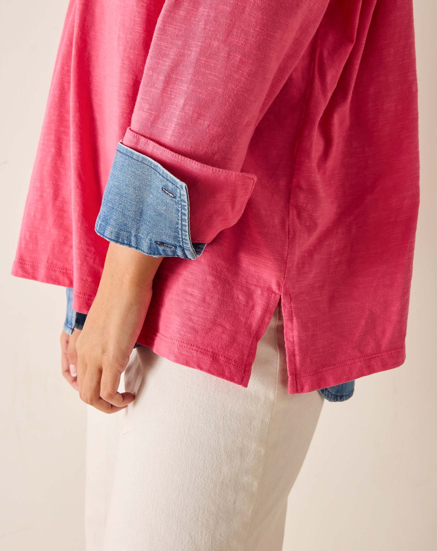 Amelia Cuff Tee in Raspberry