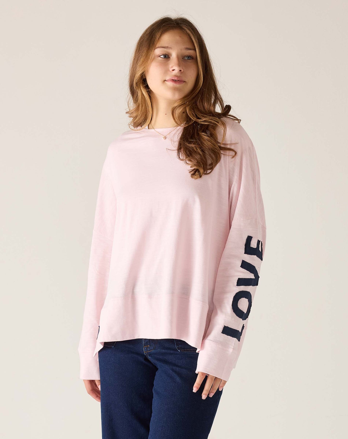 Amour Applique Tee in Rose Quartz and Navy