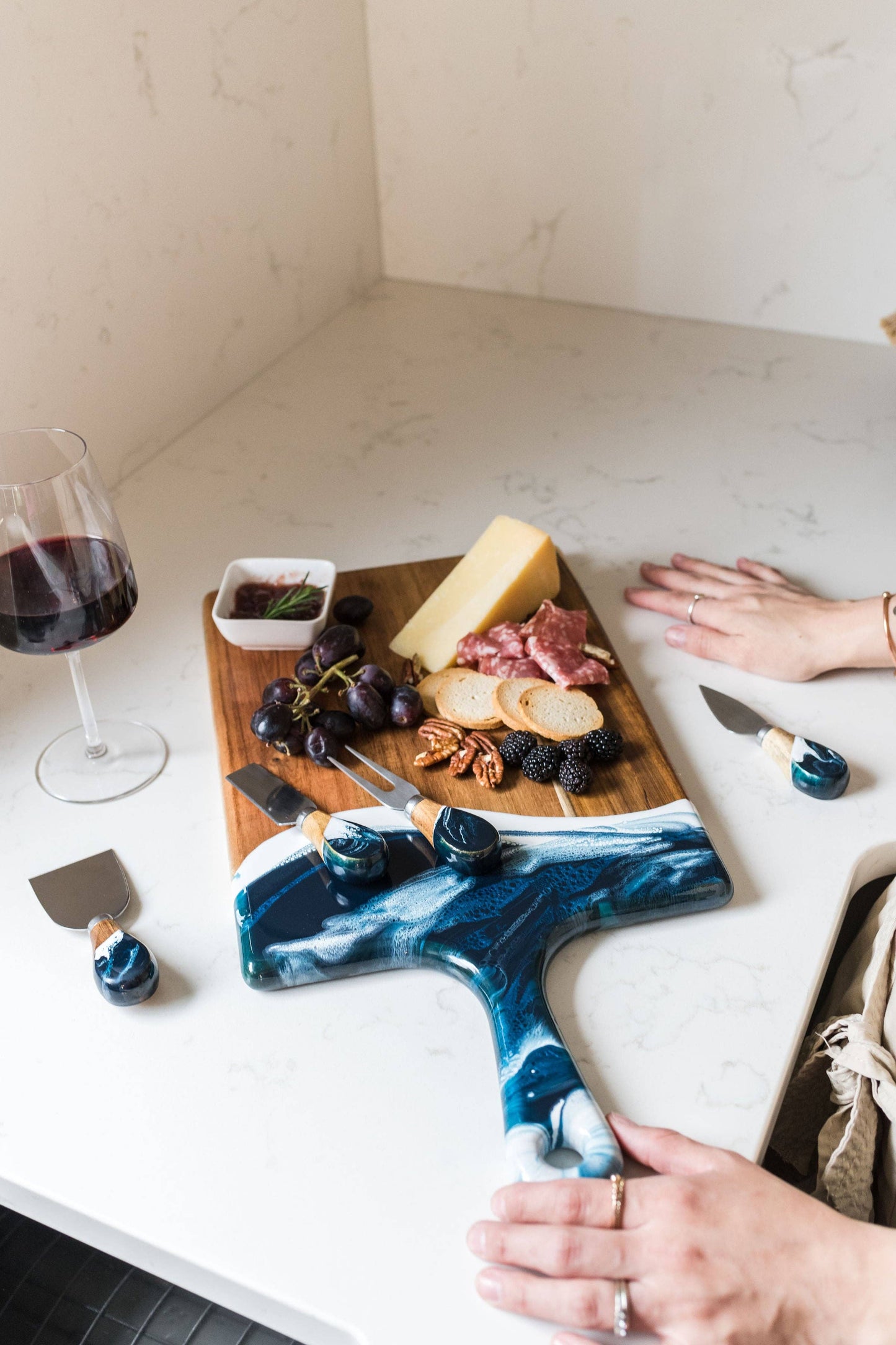 Resin Coated Cheese Knife Set in Navy