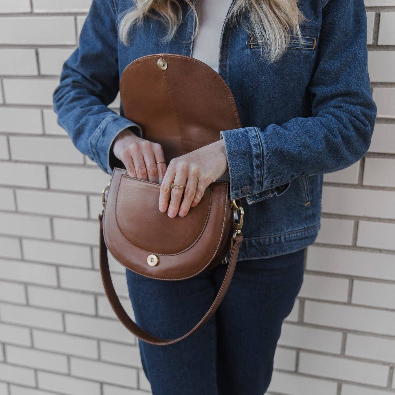 Stella Saddle Bag in Chestnut