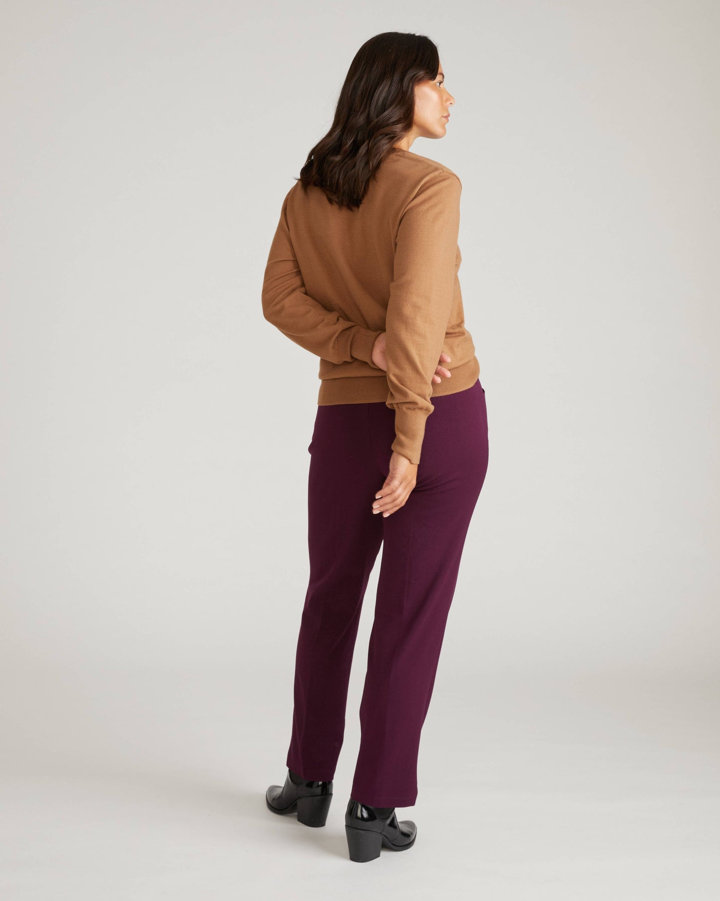 Savvy Fine Knit V Sweater in Classic Camel