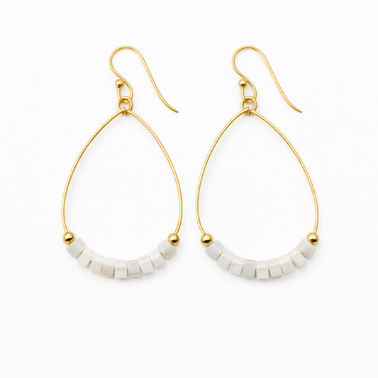 Heishi Aster Earring in White (Waterproof)