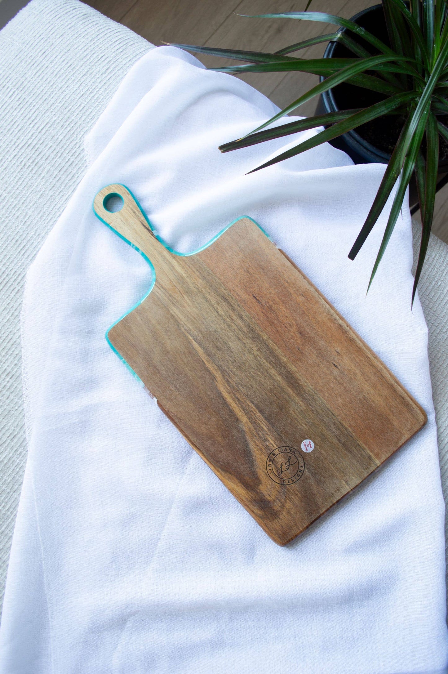 Medium Acacia Cheese Boards in Navy