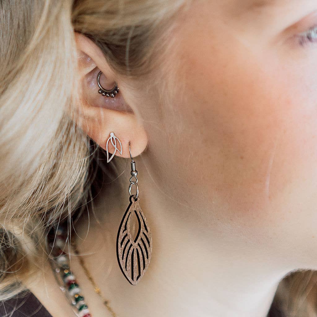 Sweetgrass Stud Earrings in Gold