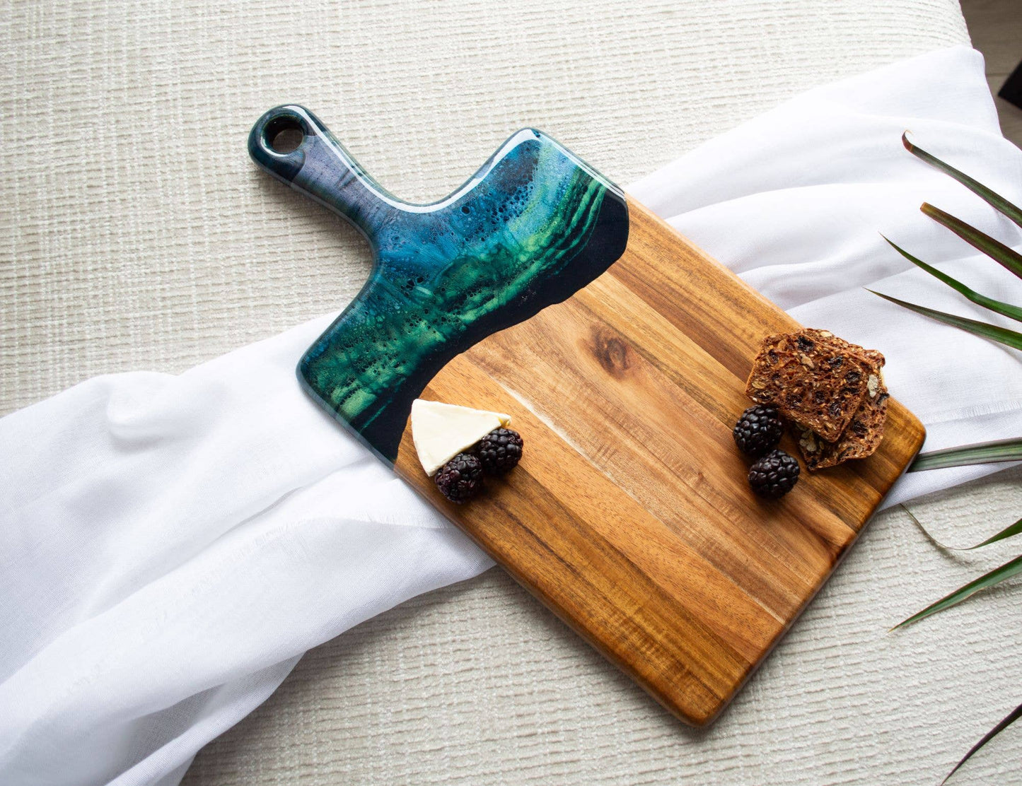 Medium Acacia Cheese Boards in Navy