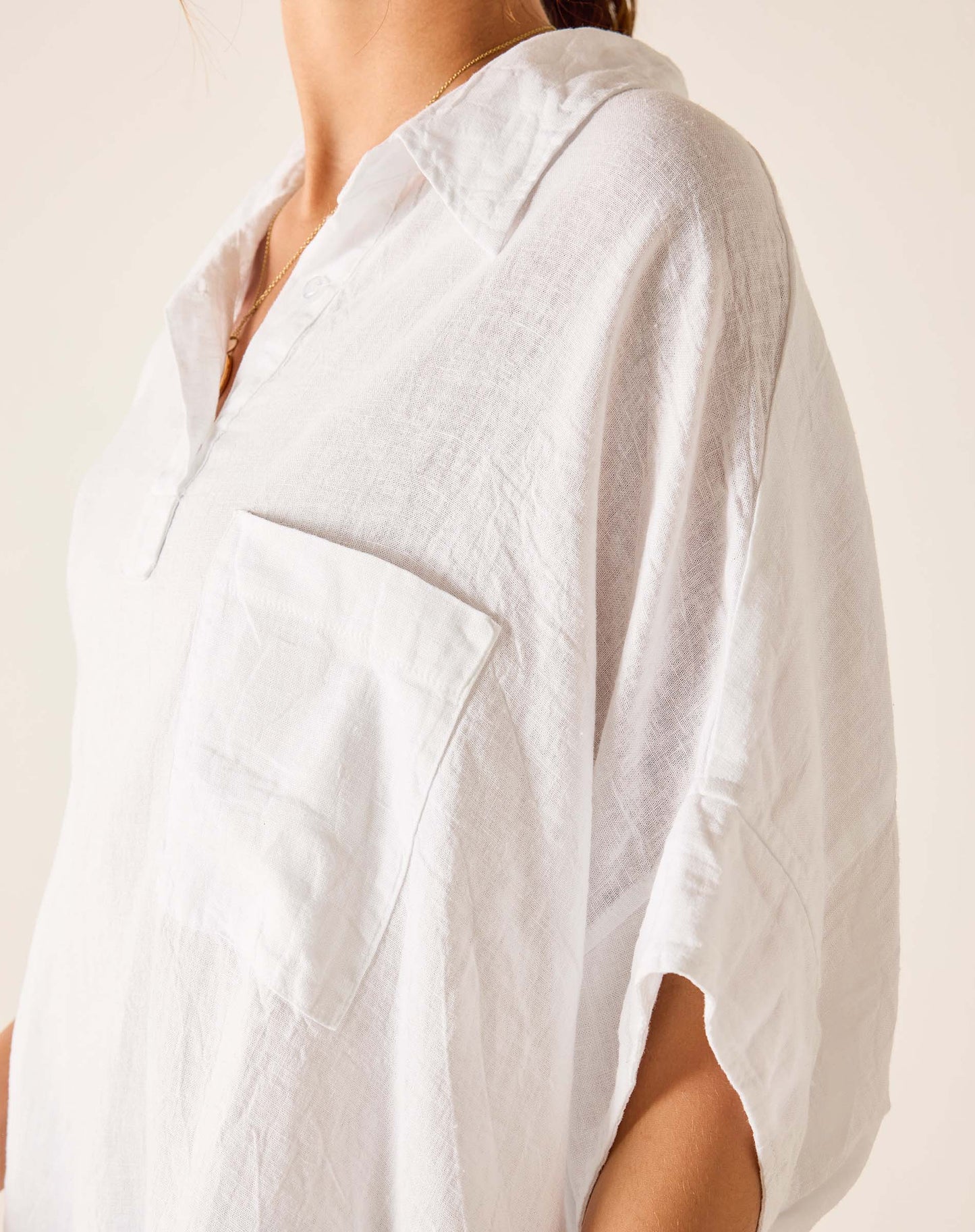 Hermosa Collared Top in White