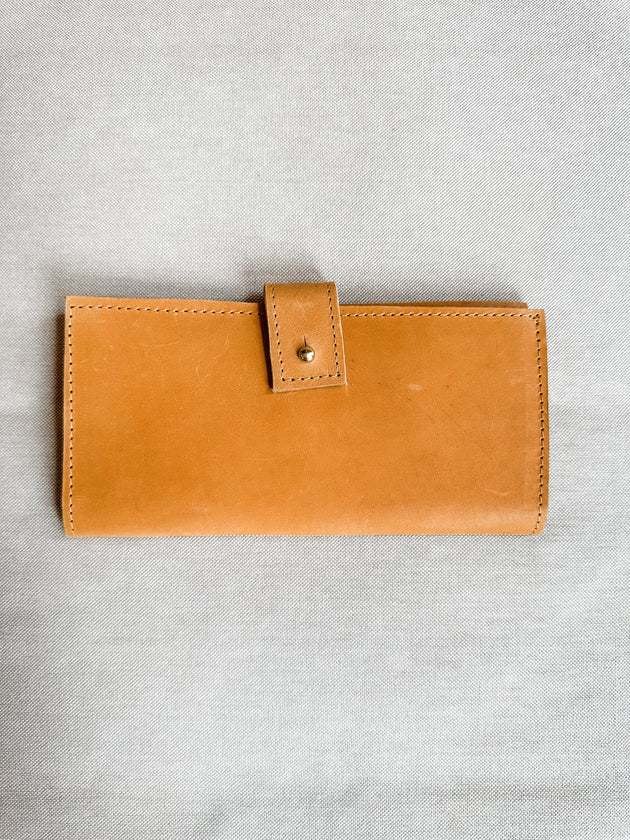 Everything Wallet in Cognac (Ethiopia Collection)