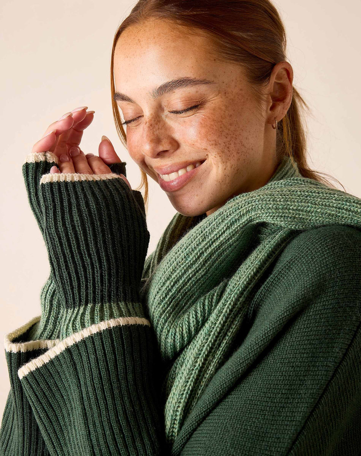 Montauk Colorblock Gloves in Eden