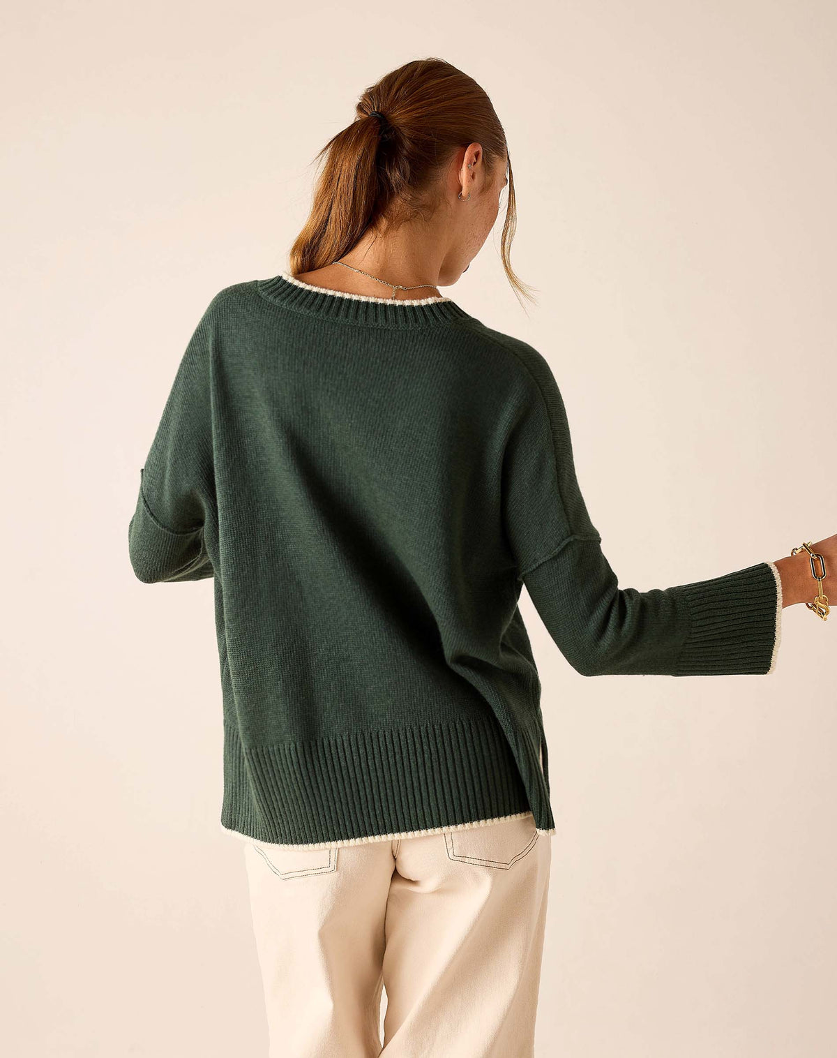 Montauk V-Neck Sweater in Eden